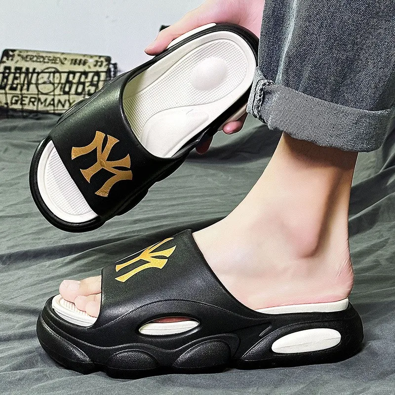 

2024 New Men's Summer EVA Slippers Fashion Extra-thick Sole Slides Light Shoes Outdoor Sandals Male Comfortable Beach Shoes