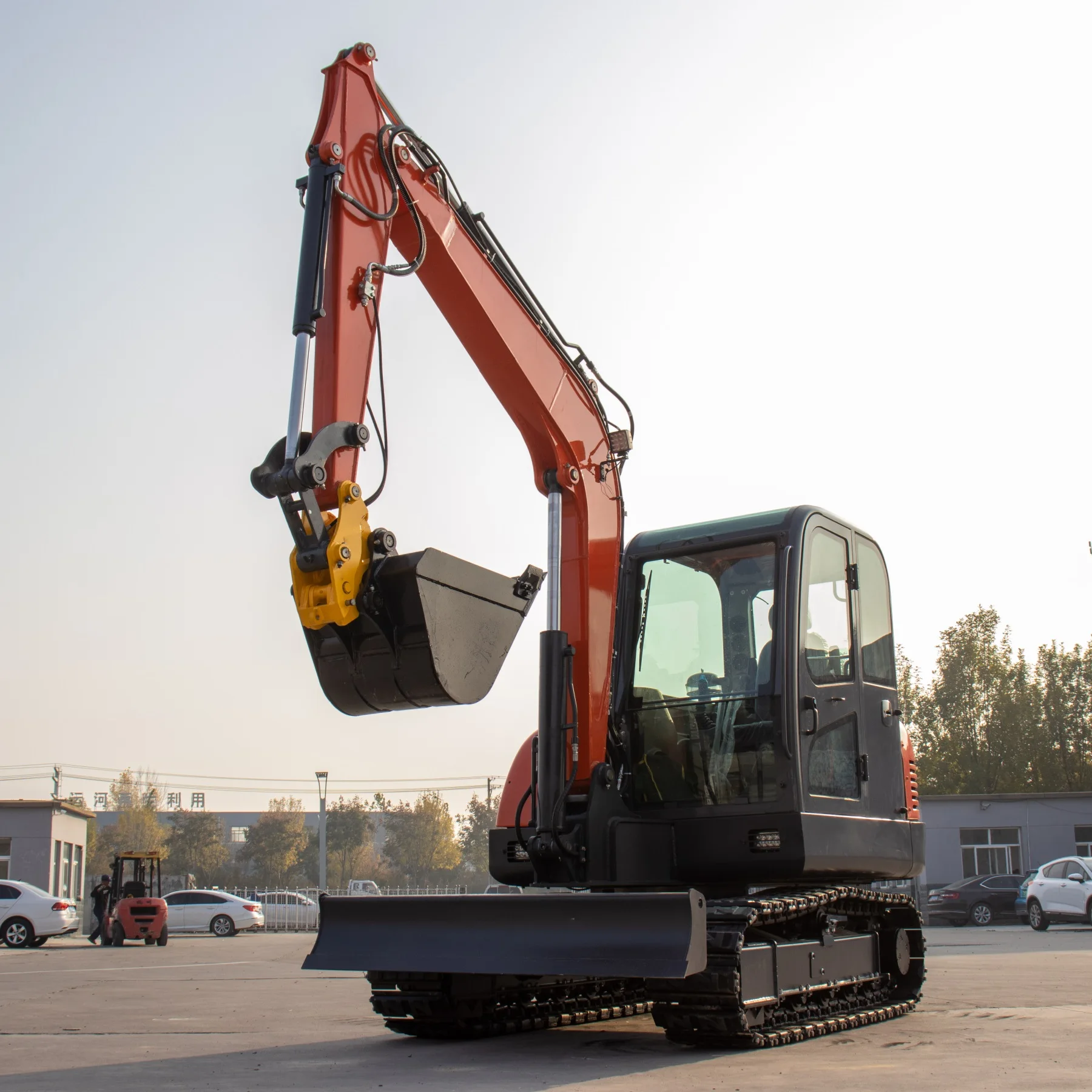 Рисунок 2 - Автоматический гидравлический мини-Гусеничный