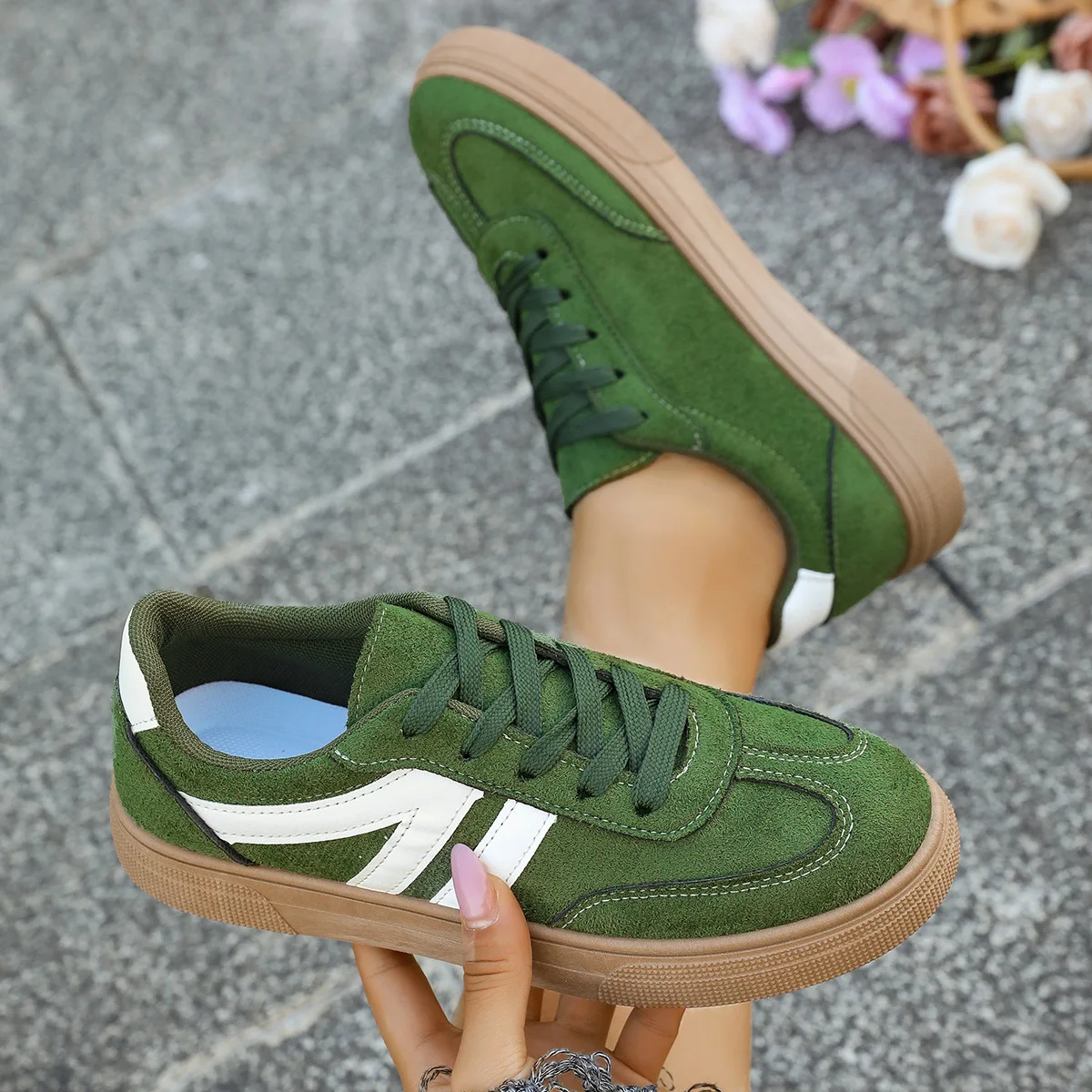 Women Sneakers Large Size Outdoor Flat Bottom Sneakers Women Fashionable Casual Running Shoes Women Trend Luxury Designer Shoes