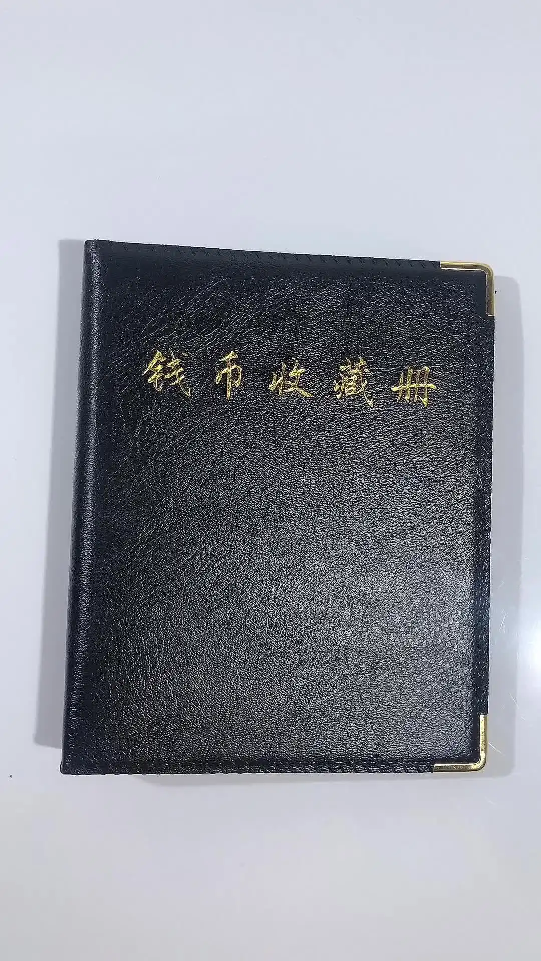Album Porta Monete Ignifugo Da Collezione | 688 Etichette E 410 Tasche | Raccoglitore Con 4 Anelli In Acciaio | Protezione Sicura Per Monete E Banconote