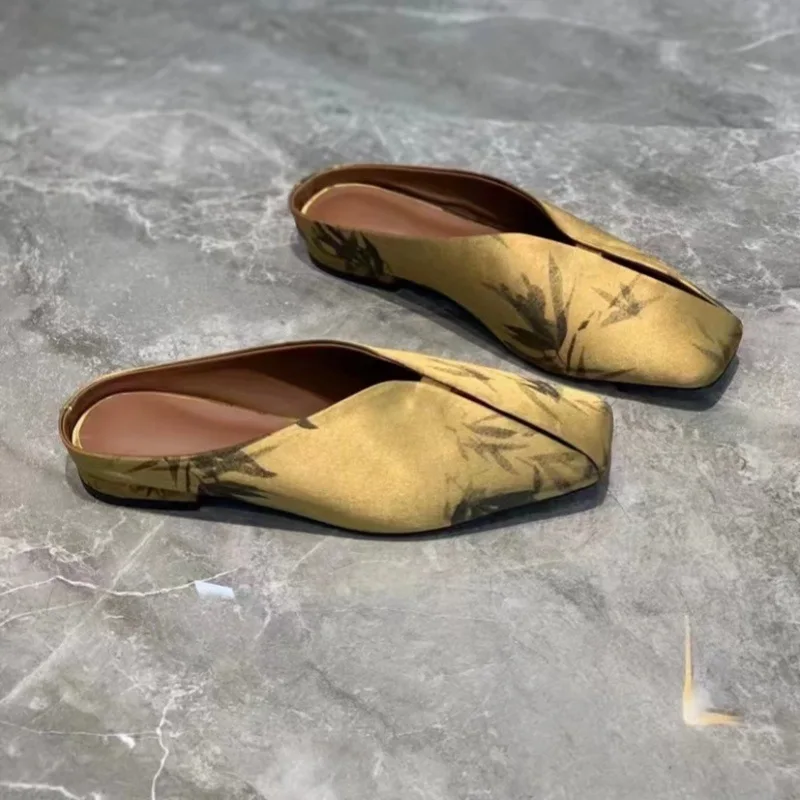 Women's outerwear leather half slippers 2024 Spring/Summer New Fashion Baotou Flat Shoes Versatile Casual Muller Shoes