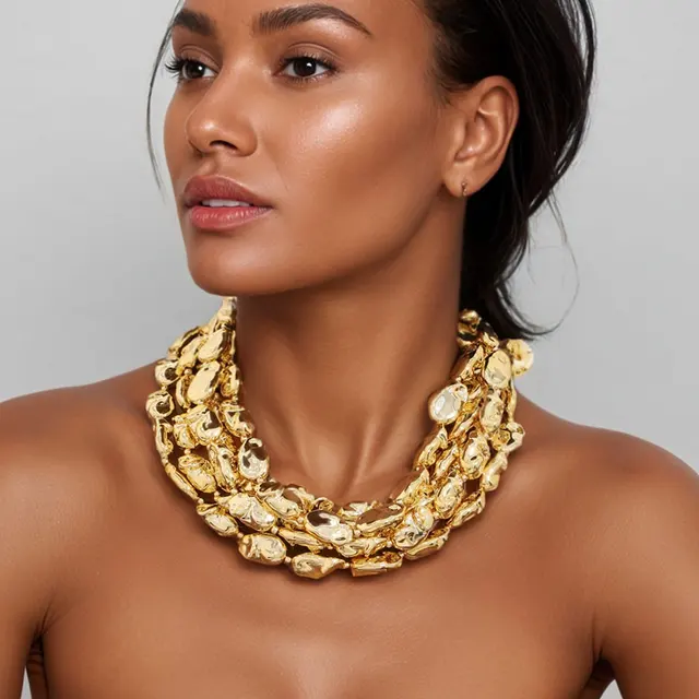 Collier multi-rangs texturé effet lave avec perles pour femme et fille, idéal pour mariage et soirée