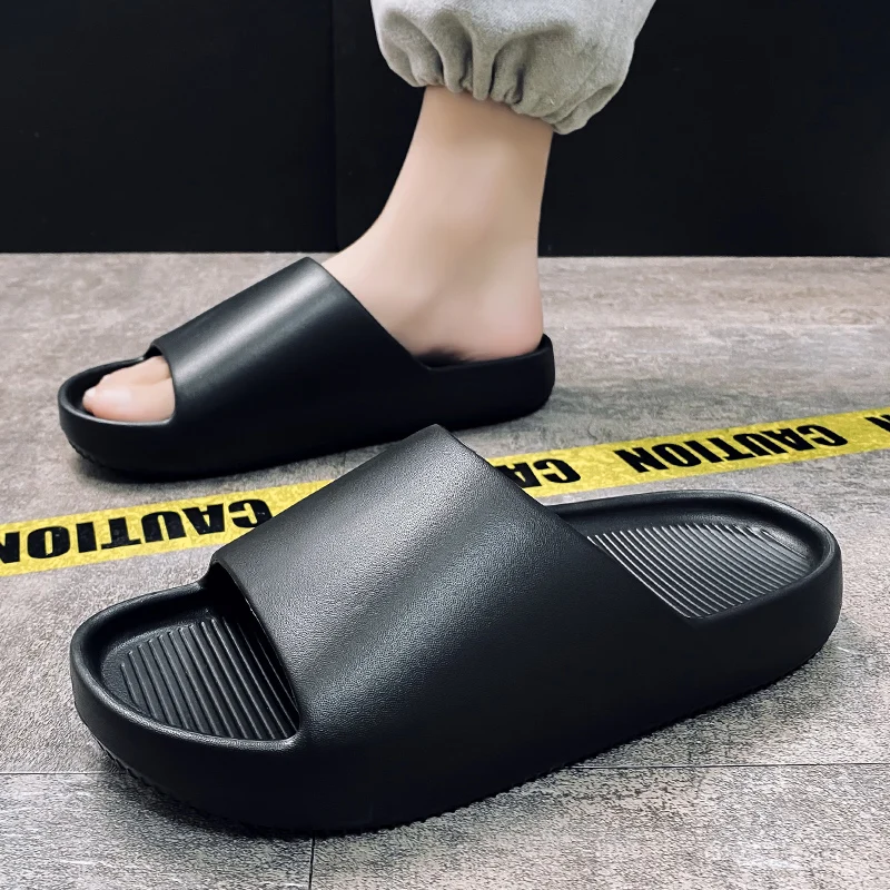 Men's EVA indoor outdoor lightweight soft sole comfortable slippers summer anti slip beach shoes fashion male thick sole sandals