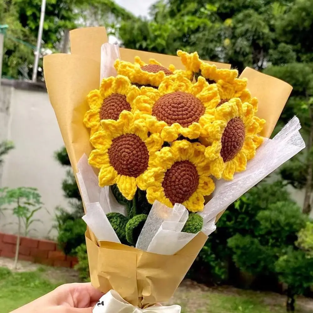 Hand-Knitted Rose Bouquet Homemade Crochet Finished Knitted Flower Sunflower Daisy Tulip Valentine's Mother's Teacher's Day Gift