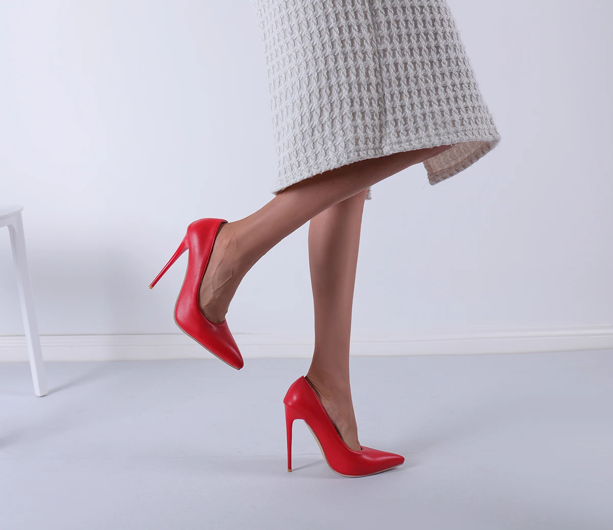 High Heels für Damen, Stiletto-Absätze für Partys, Brautschuhe, elegante Pumps mit spitzer Zehenpartie, Designer-Pumps im neuen Stil, Übergrößen 47, günstiger Ausverkauf, schwarze, rote, weiße Leder-High-Heels, matt, einfarbig – Detail 14