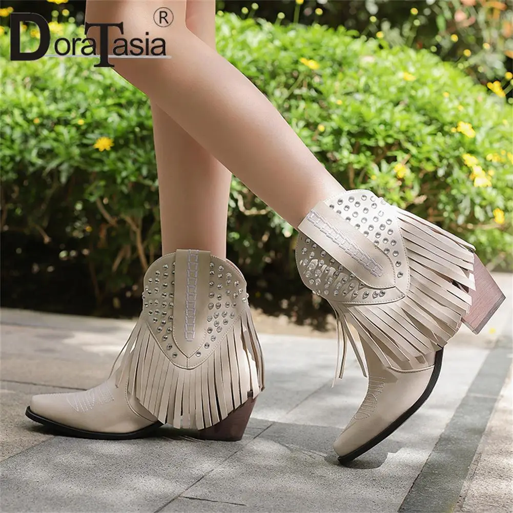 

Brand New Ladies Embroider Rivet Fringe Cowgirl Boots Fashion Chunky High Heels Ankle Boots Women Casual Retro Woman Shoes