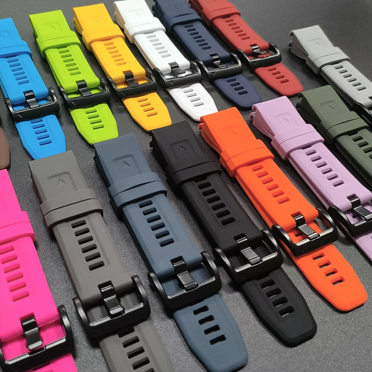 QuickFit Silicone Watch Band, 22-26mm Adjustable Strap