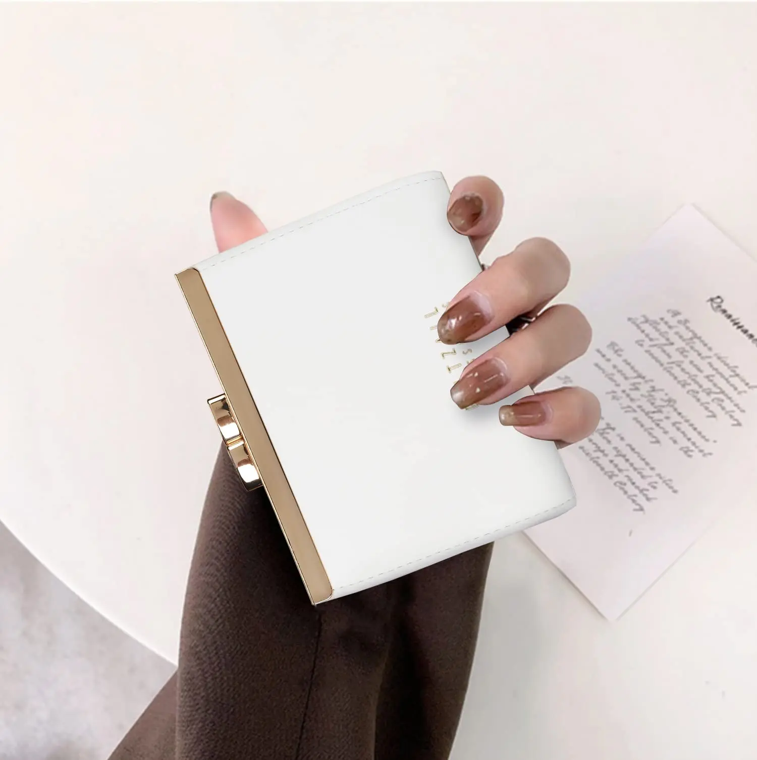 Women's High-Quality PU Leather Wallet - Scratch-Resistant and Durable Card Holder and Document Case