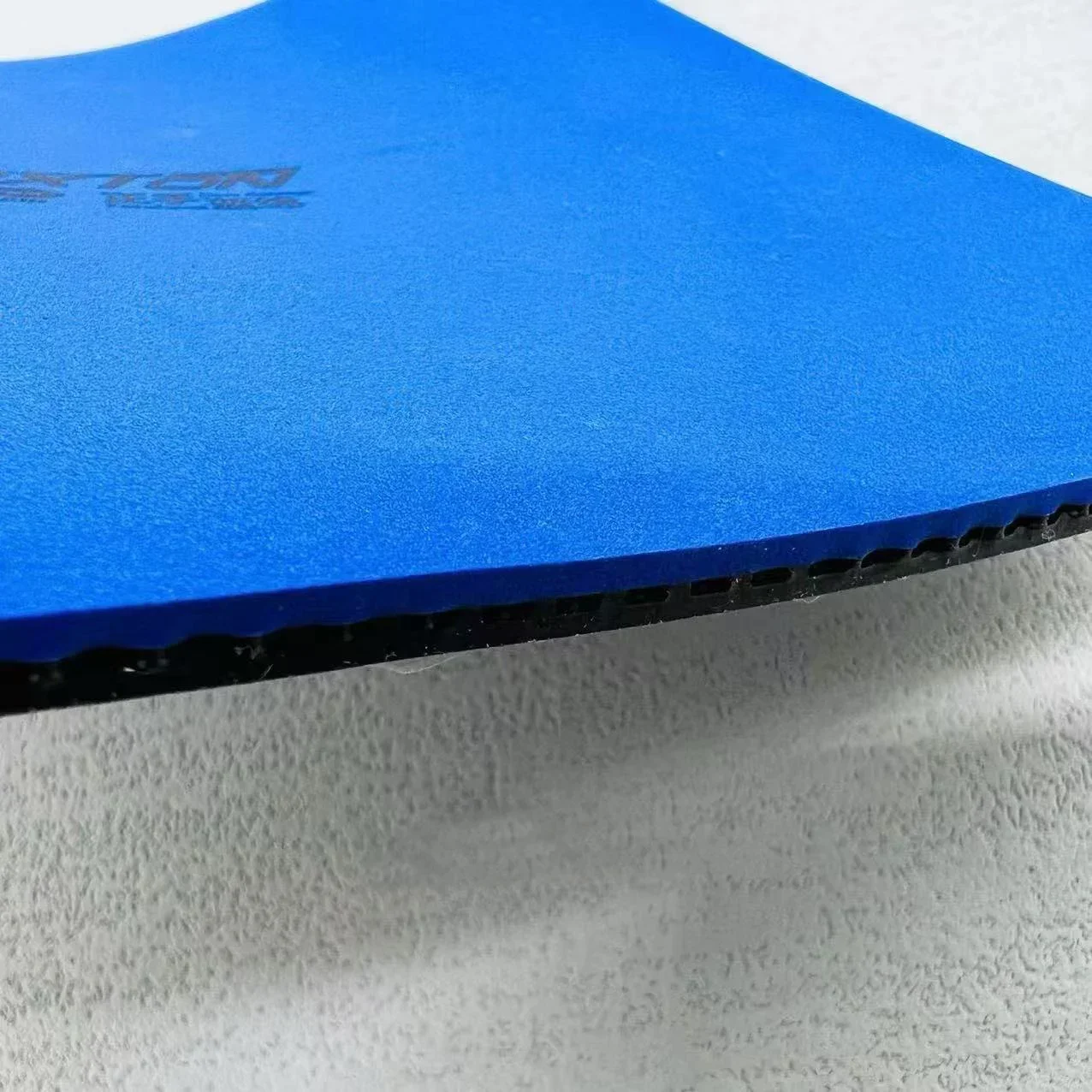 Description Picture 4 of itemNEW ! Original LOKI RXTON 1 Train Gold Version Table Tennis Rubber Fast Attack Ping Pong Blue Sponge Sticky Rubber Loki Rubber
