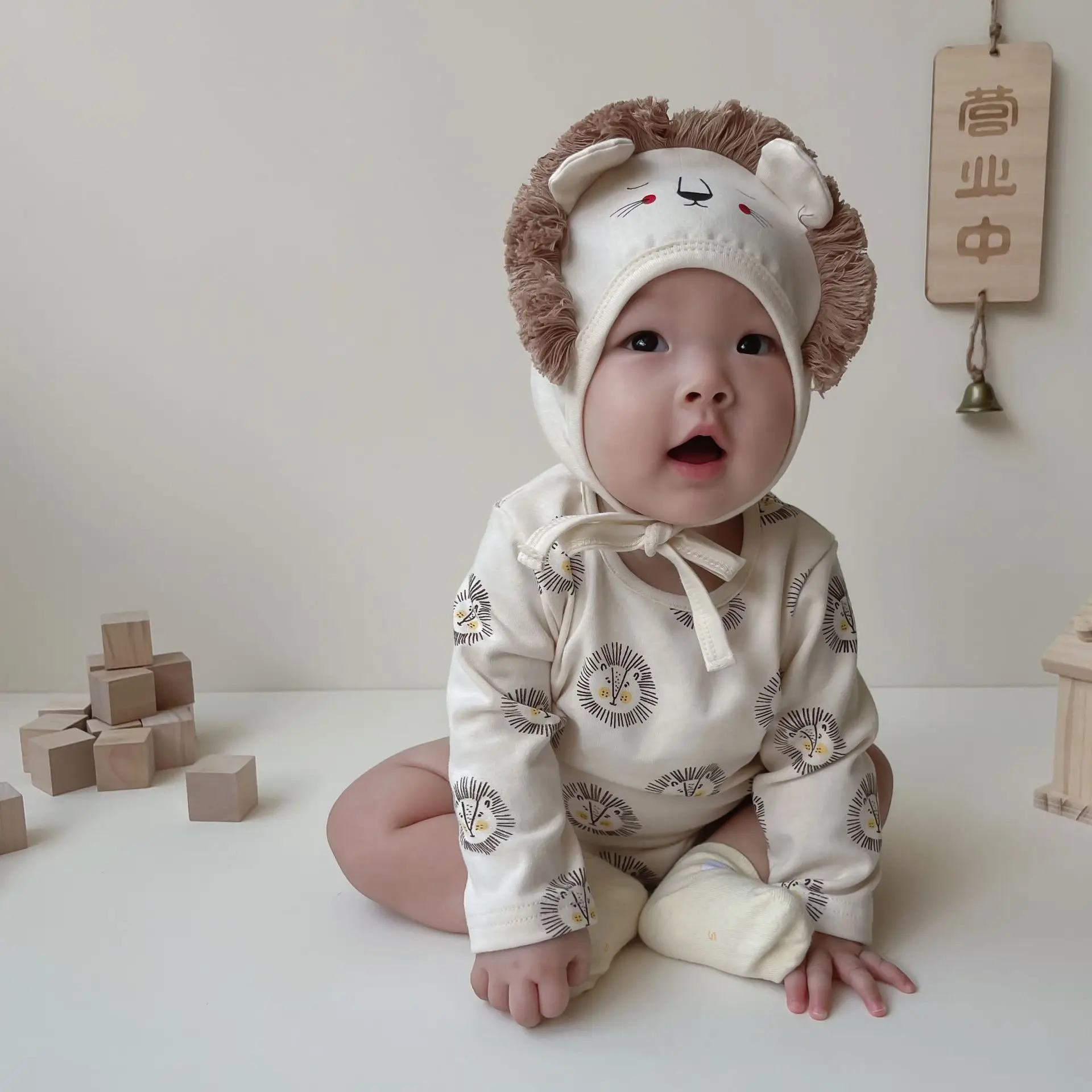 

Autumn 2023 Korean Cute Little Lion Costume Romper Ins Style Baby One-piece Suit Baby Birthday Ceremony Wearing