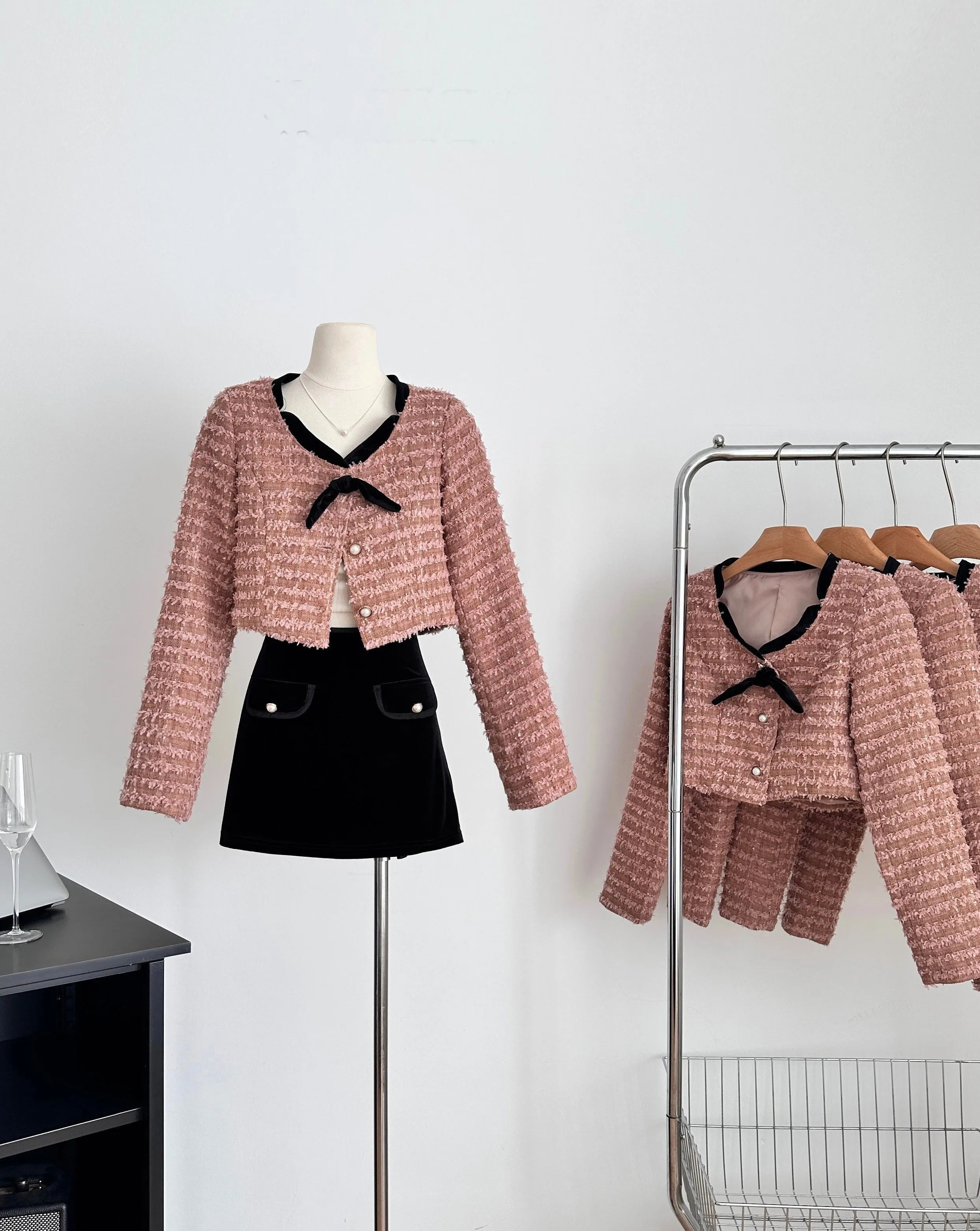 

Women's Elegant Sweet O Neck Long Sleeve Tweed Short Jacket Lady Spring Autumn Solid Color Single Breasted Loose Outwear