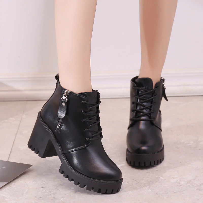 

Women Boots Autumn Winter Plush Woman Shoes Warm High Top Zipper Female Ankle Martin Boots PU Leather British Ladies Pumps 2024