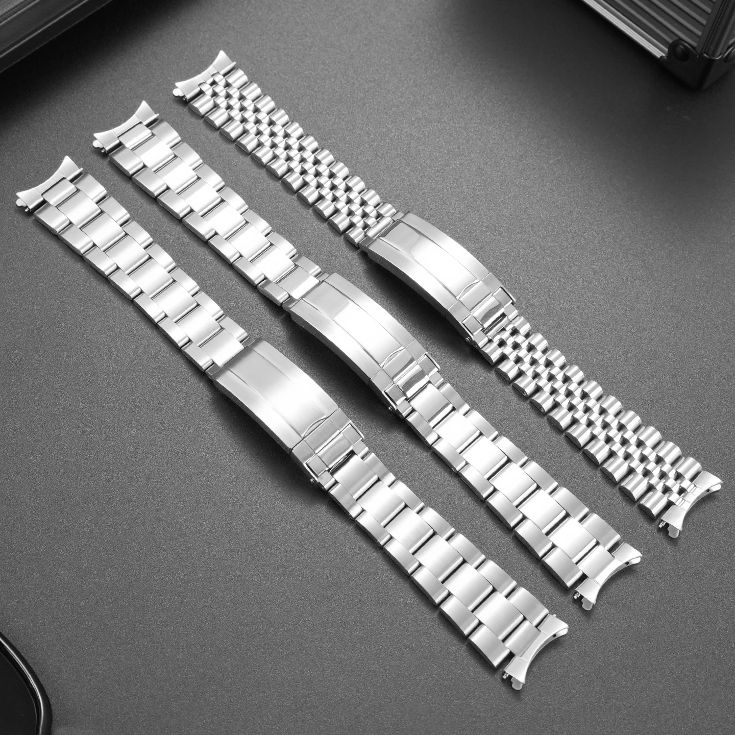 Stainless Steel Waterproof Watch Strap Bracelet in Various Sizes