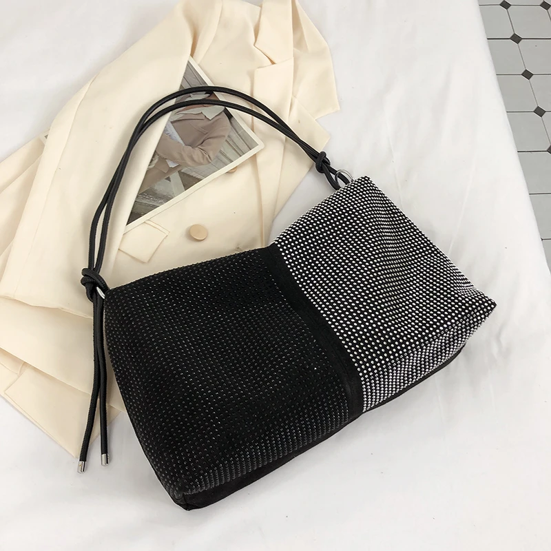 Punk Style Shoulder Bags For Women Rivet Female Packages Fashion Designer Handbags 2023 New Vintage Bags Shiny Casual Totes