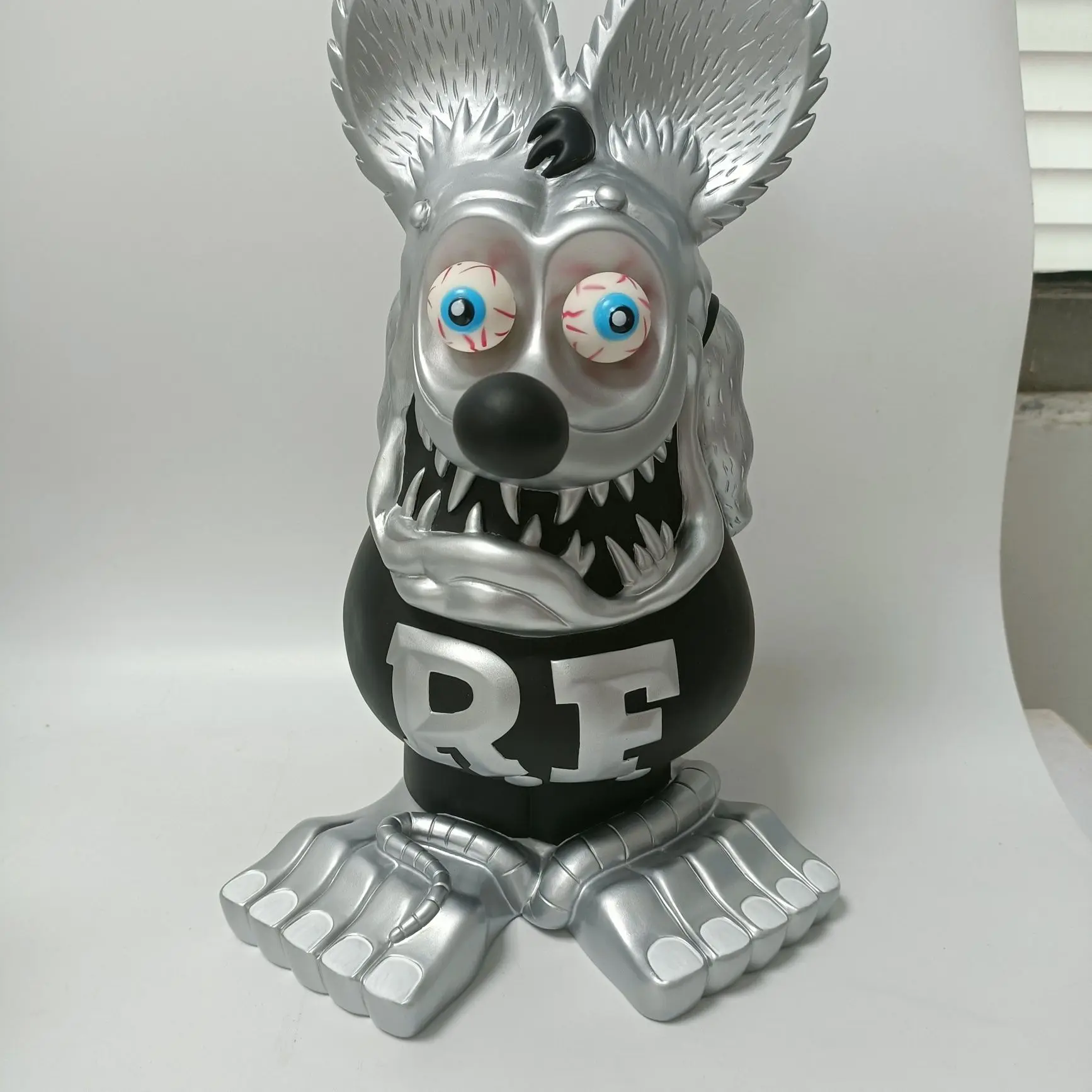 thumbnail image 1 of Nueva figura de vinilo de Rat Fink, modelo de decoración para habitación de muñecas, edición prémium, estatua de ratón loco de RF, figura de colección de juguetes de regalo, 1 of 5
