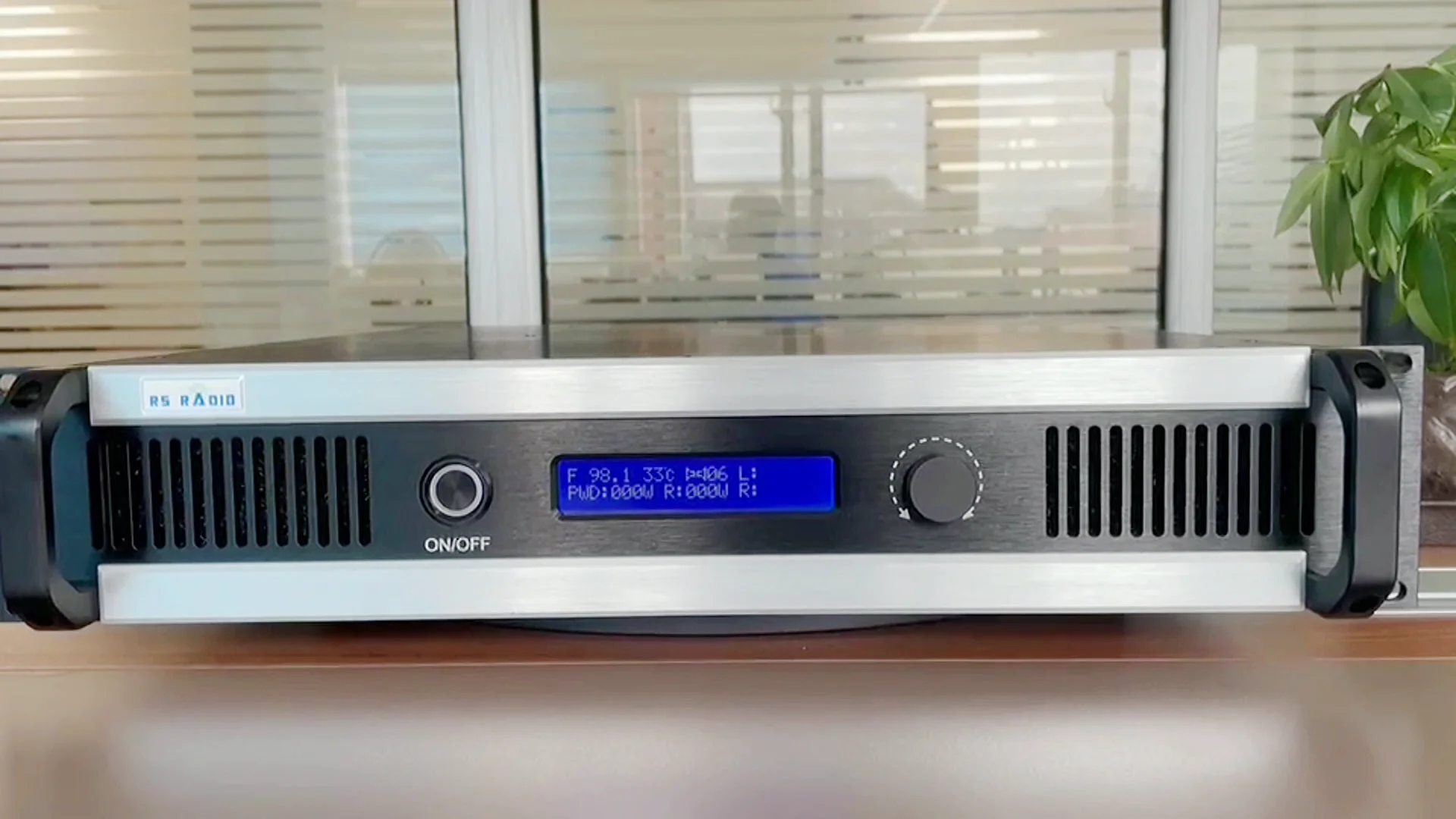 Рисунок 2 - FM-передатчик 600 Вт + 1-отсековая
