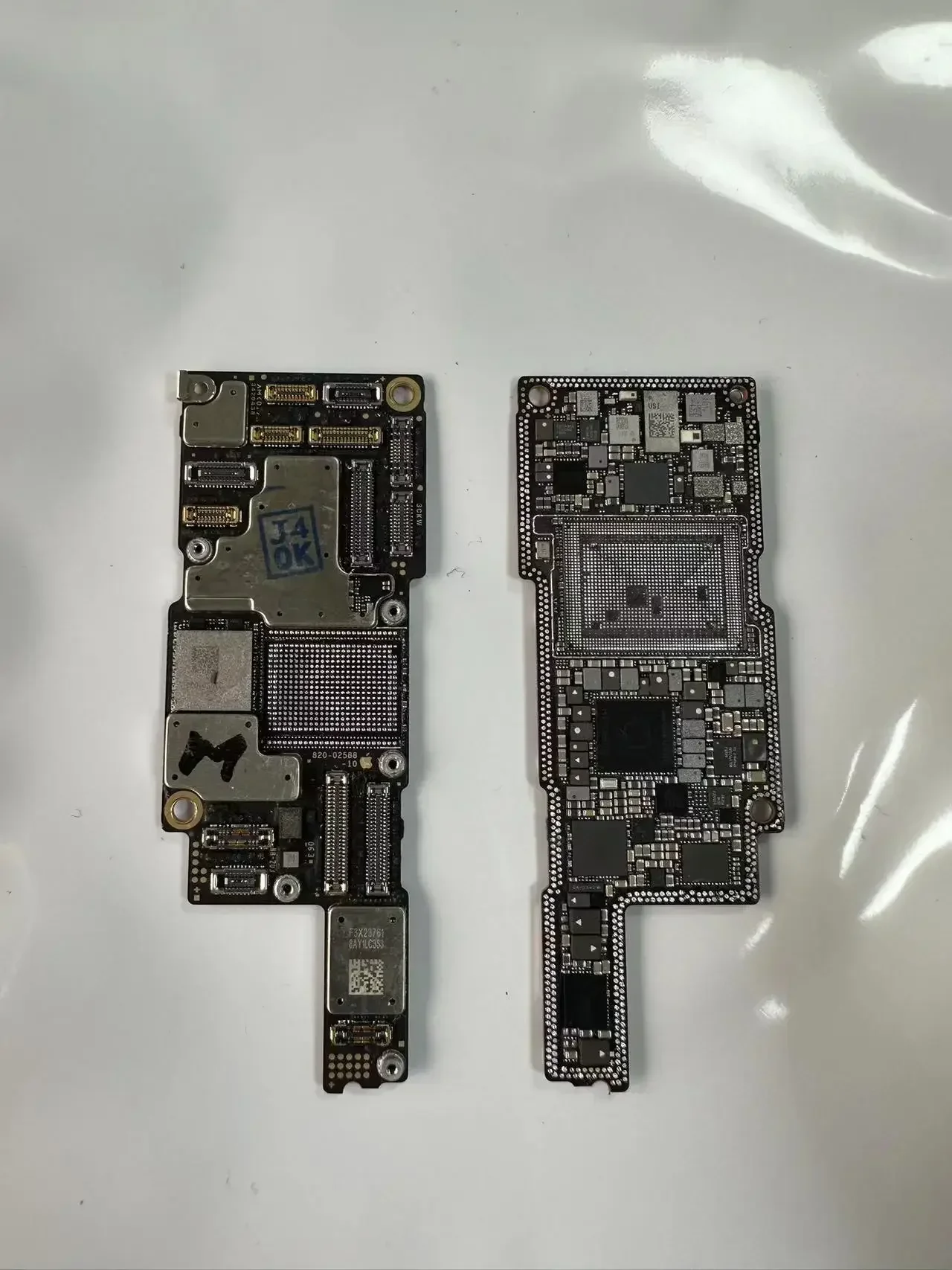 iPhoneアクセサリー Re apple-rm2109078.jpg