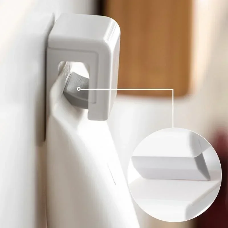 3Pcs Toothpaste Clip Self Adhesive Wall Mount Bathroom Cleansing Milk Cream Toothpaste Holder Bathroom Supplies