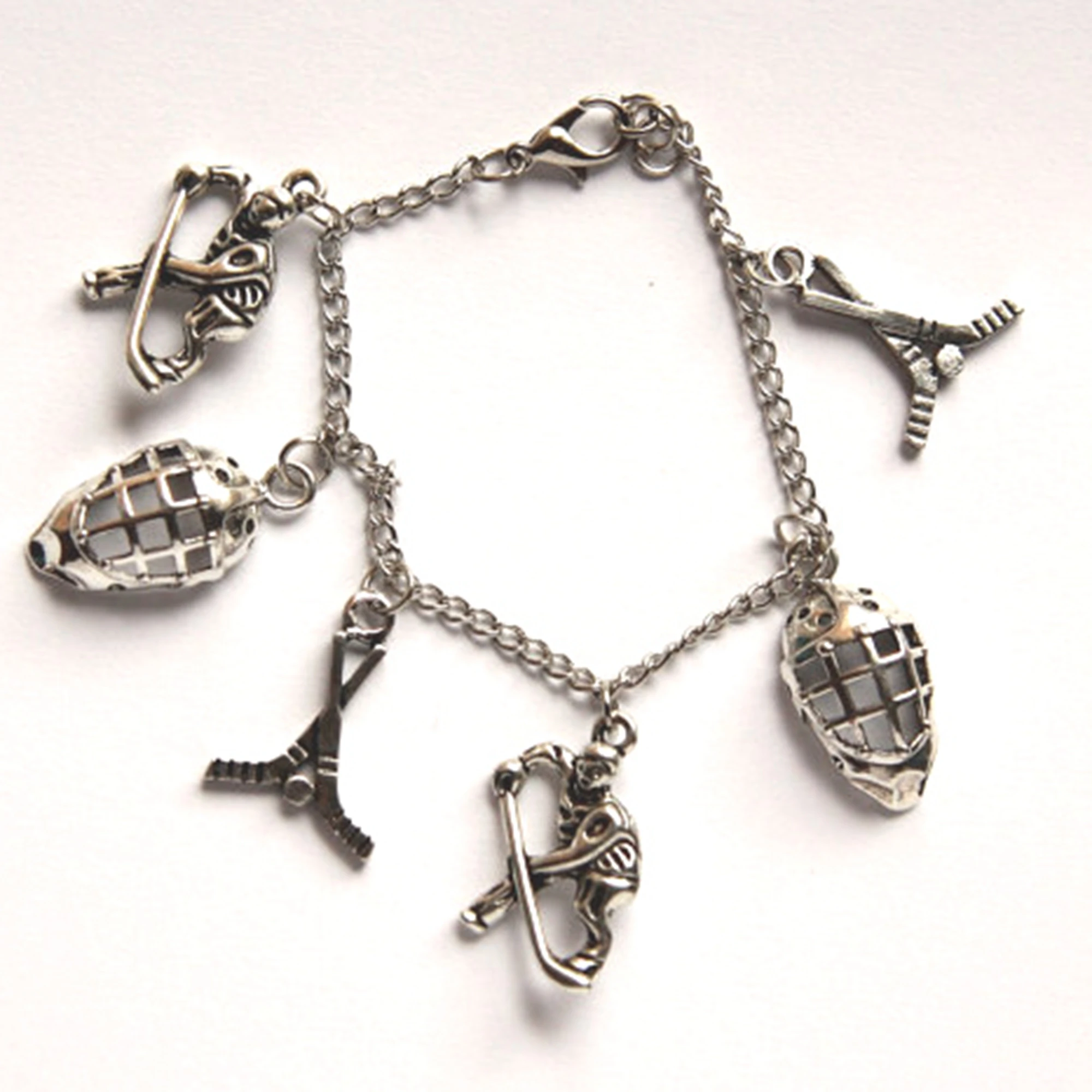 

12 шт./партия, Серебристый браслет с шармами для хоккея с шайбой