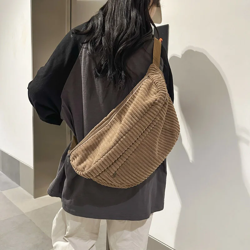 Large Capacity Waist Bag Women Shoulder Crossbody Bags Casual Fanny Pack Simple Phone Purse Corduroy Waist Bag Ladies Banana Bag