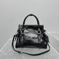Sacs de luxe de marque célèbre pour femmes, sacs à main de créateurs, sac à bandoulière de haute qualité, sac fourre-tout pour tenues élégantes 2