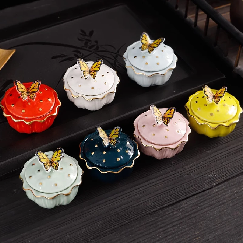 Ceramic storage jar Jewelry tray Spice storage box Chinese Ceramic Jewelry Box Butterfly Gold Ceramic Storage Box Powder Pill Jar Sealed Storage Jar Tea Home Decoration 20ML