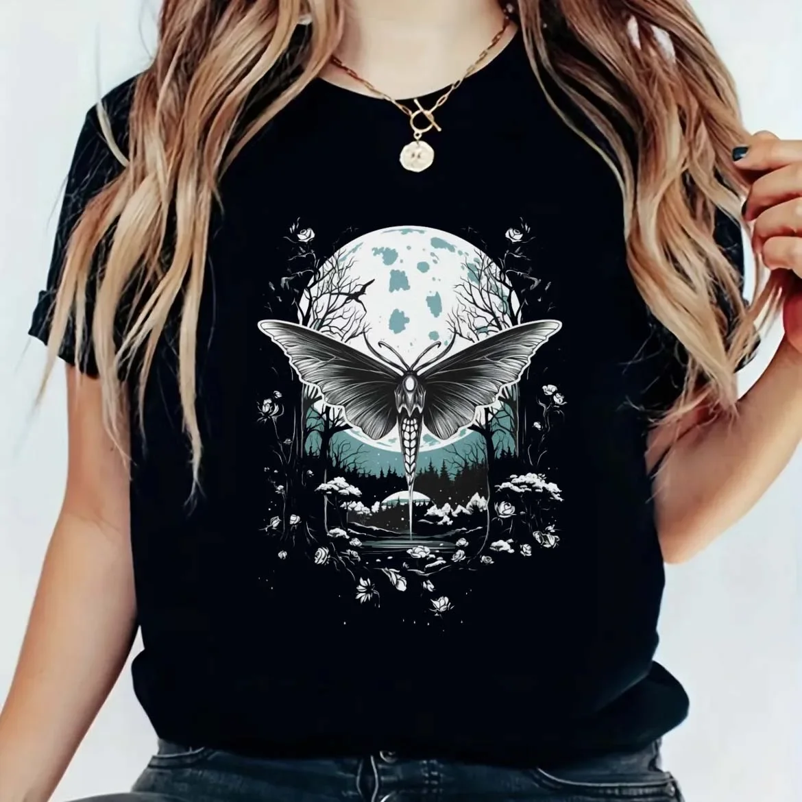 

Witch Luna Moth Shirt Sky Moon T-Shirt Gothic Clothing Dark Cottagecore Clothing Summer Casual Versatile Round Neck T-Shirt.