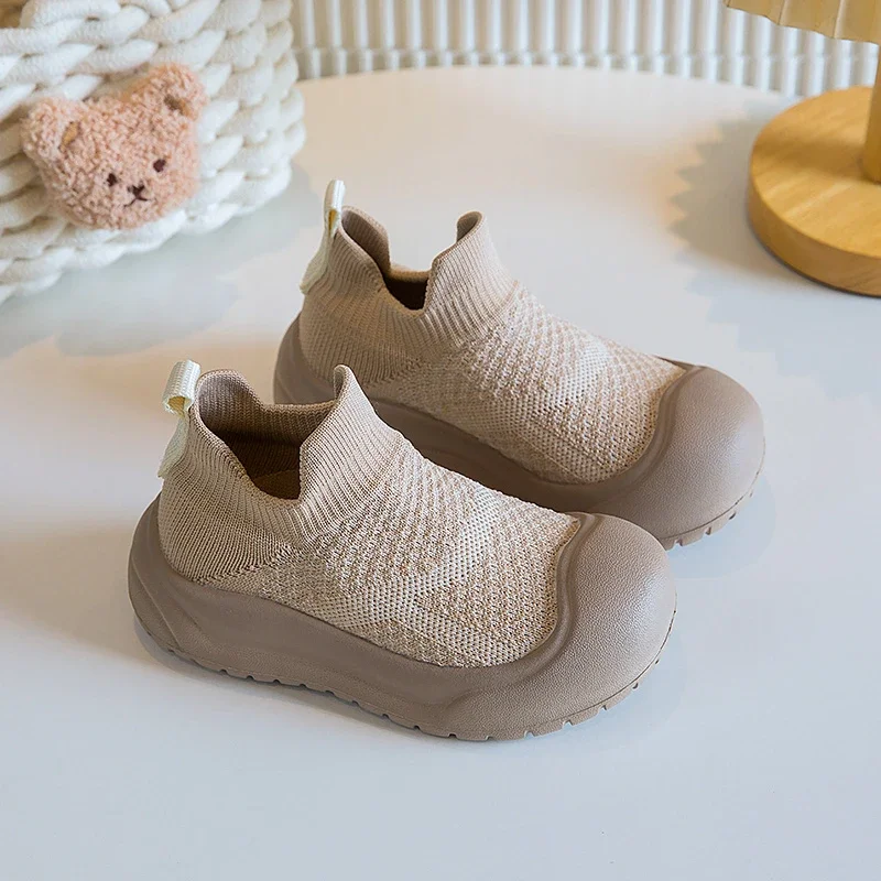 Soft Bottom Kids Tennis Shoes Simple Solid Color