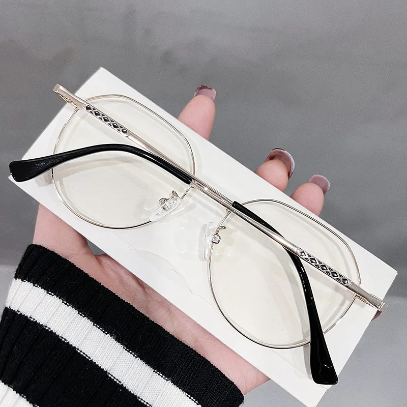 

New Style Women's Eyeglass Frame Round Shape Blue Light Blocking Glasses for Men High Quality Eyeglass Frames