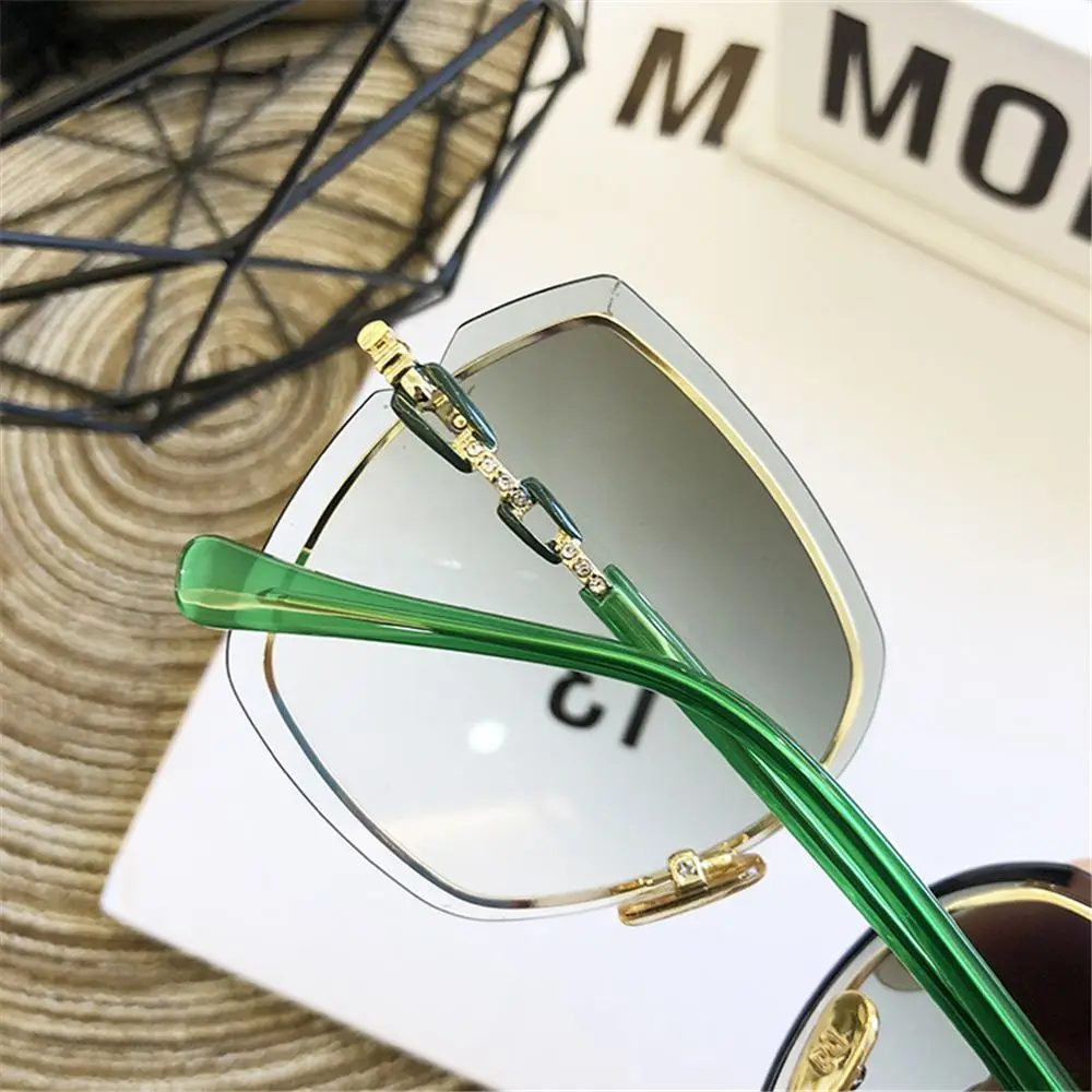 ������ ��Ƽ�� ���� ���۶�, ���� �簢 ���۶�, �����̳� ���۶�, ��Ʈ��Ʈ ����