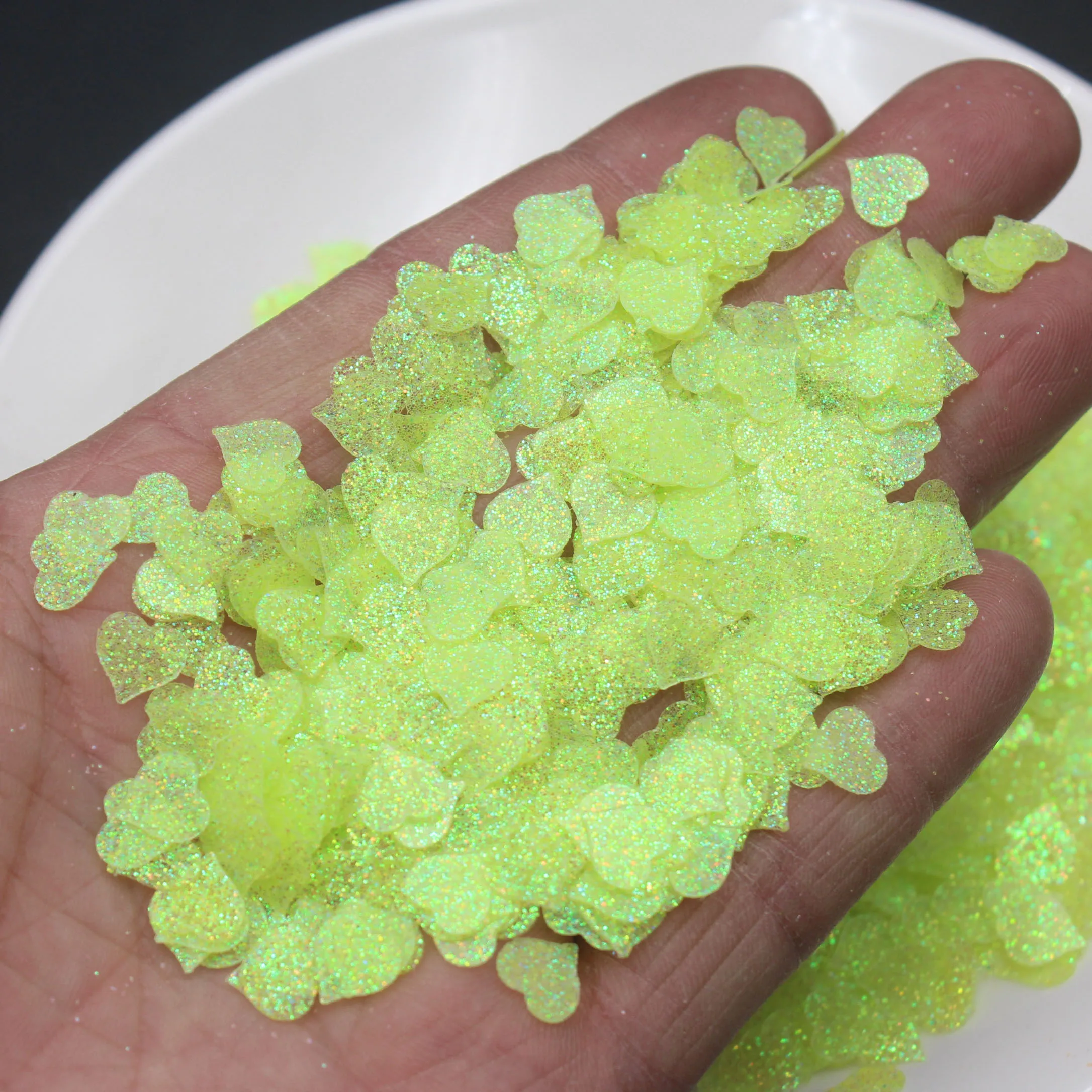 50g/Lot 8mm Glitter Hearts Shaped Sequins Accessories Glitter Paillettes DIY Craft Decoration confetti sequins for crafts,sequin embroidery accessories,sequin sewing accessories,sequins accessories,sequins jewelry accessories