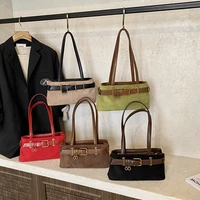 Sac à bandoulière de luxe en cuir PU pour femmes, sac à main en cuir végétalien, fourre-tout tendance avec quincaillerie dorée, nouvelle collection 2025 6