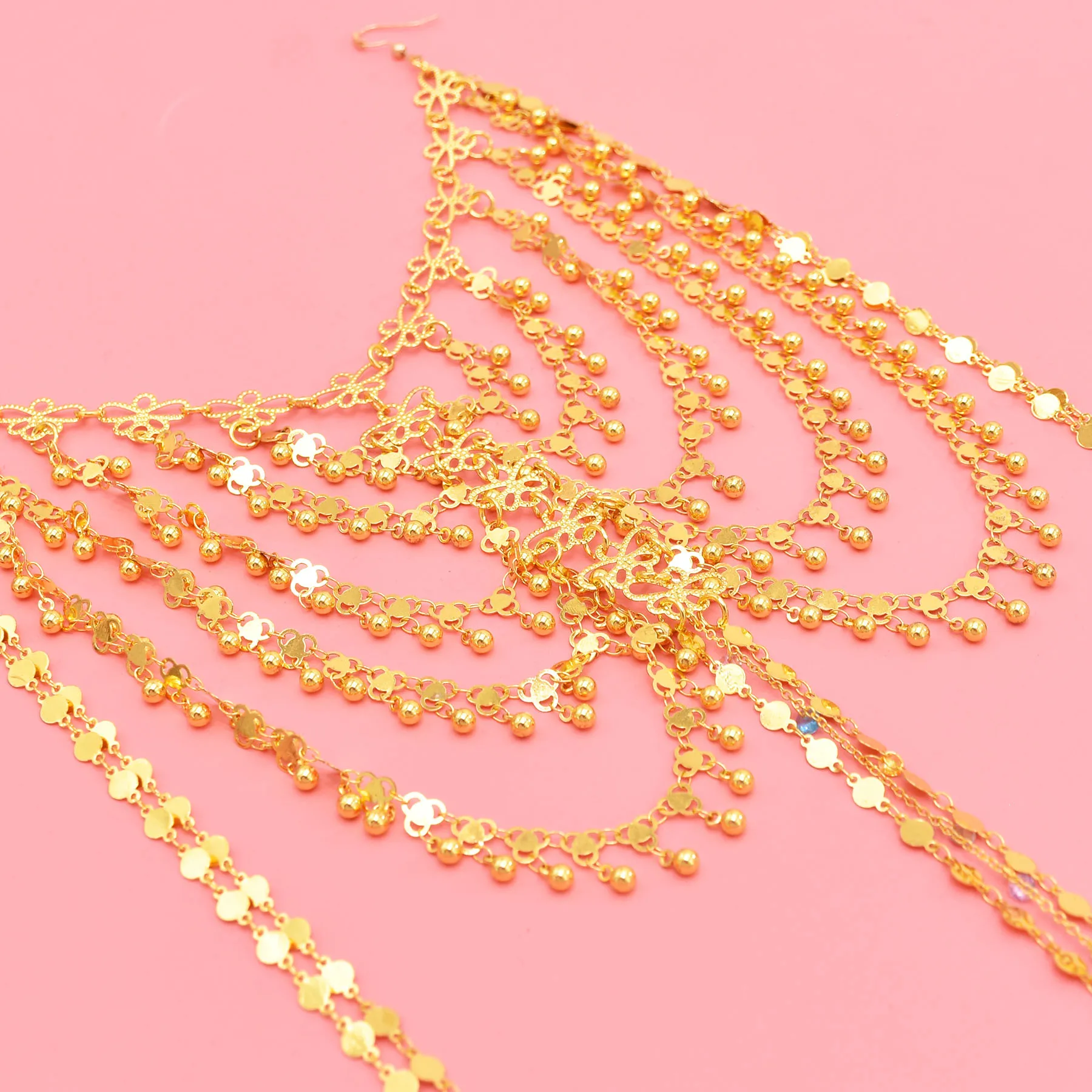 غطاء شعر ذهبي متعدد الطبقات بتصميم متدلٍ فاخر