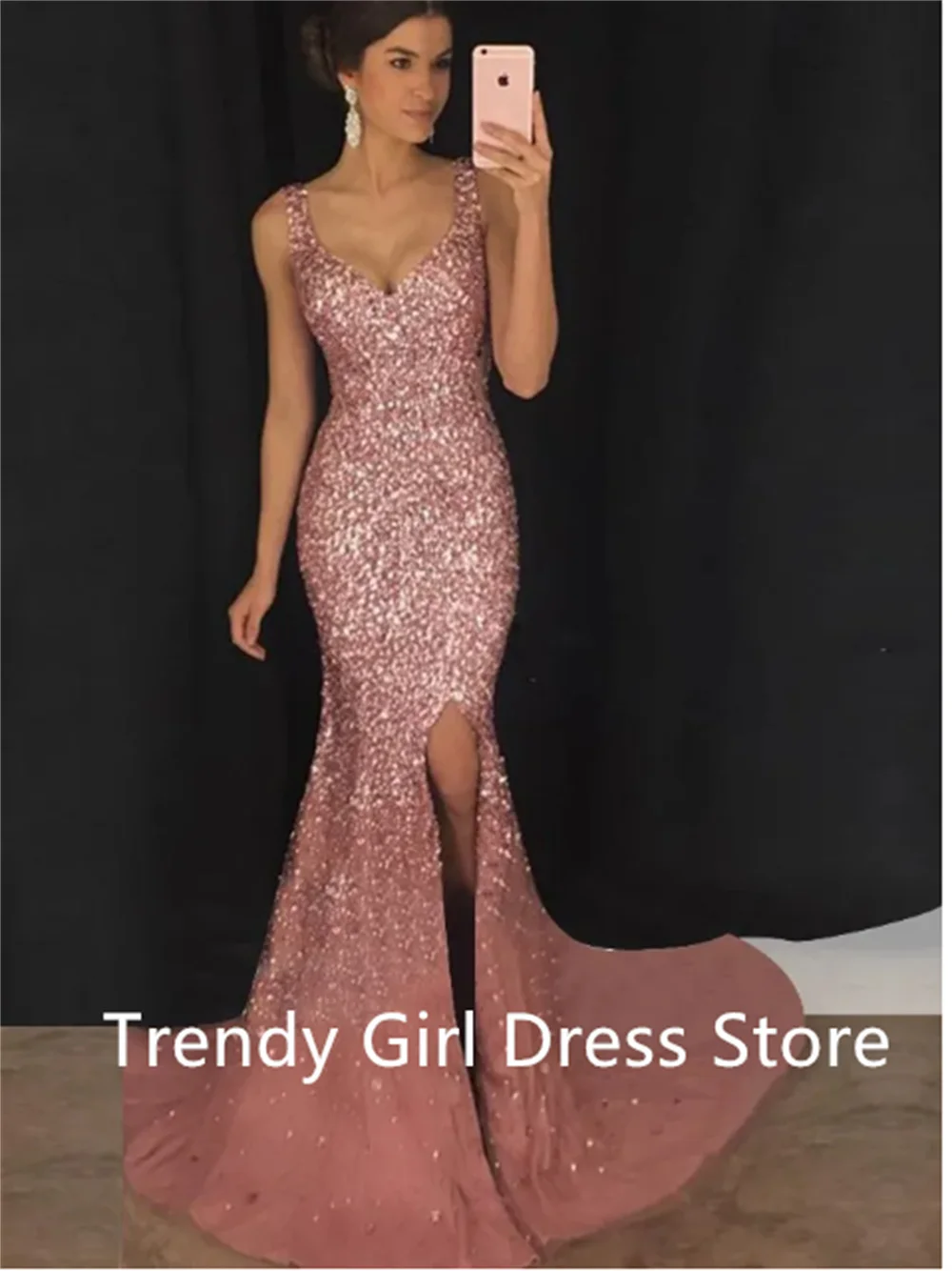 Рисунок 2 - Изысканные вечерние платья с блестками