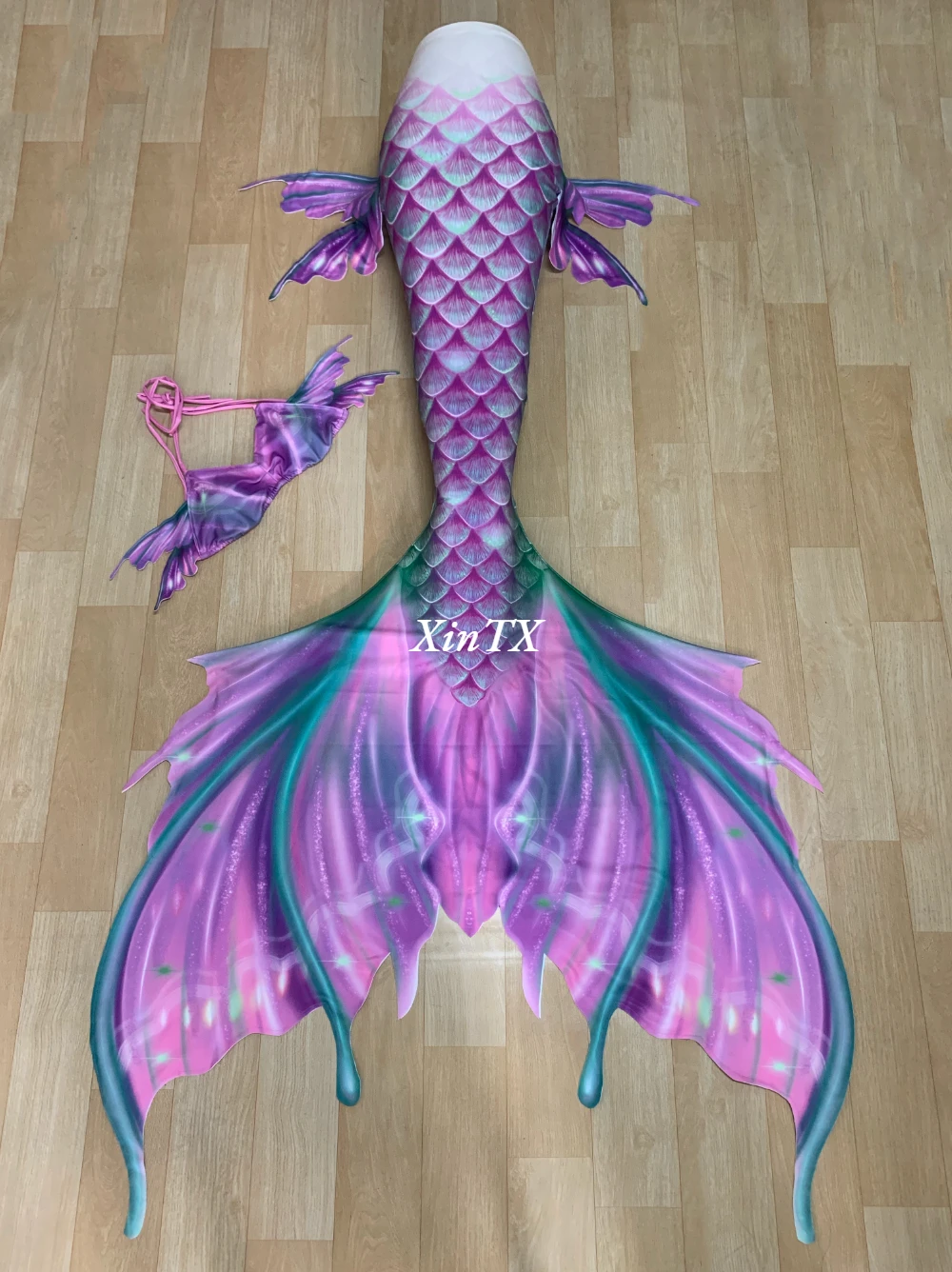 Tail and bra