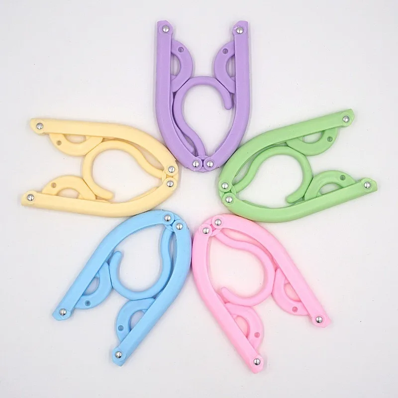 1/5pcs Folding Coat Hanger Colorful Plastic Coat Hanger Travel Backpack Saving Space Bedroom Cabinet Non-slip Coat Hanger 5