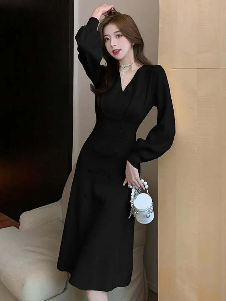 

2023 Autumn Winter New Korean Midi Dress Sweet Elegant Long Sleeve V-Neck Solid Double Breasted Slim Fit Knitted Women Dress