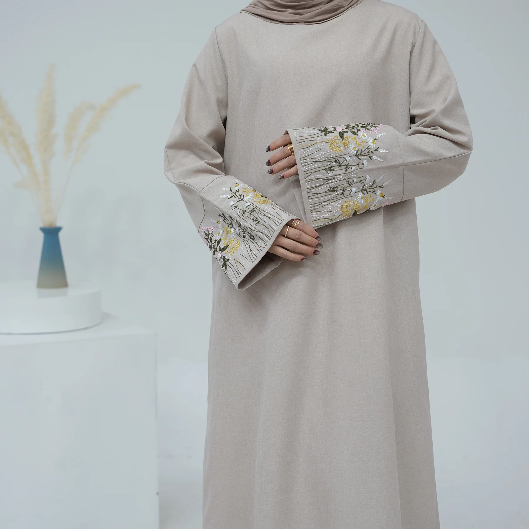 Flower Embroidery Linen Closed Abaya Muslim Dress Elegant Saudi Abayas for Women Dubai Eid Islamic Clothing Turkish Long Dresses