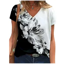 Vintage 3D Flower Print Women T Shirt Short Sleeve Loose V-Neck Street Casual Oversized Tops Summer 2021 New Large Size 4XL 5XL
