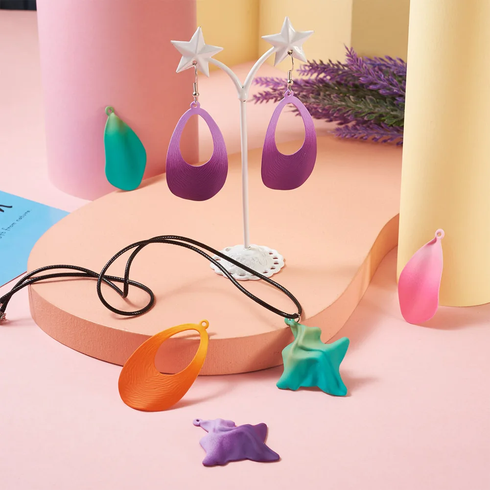 24pcs Gradient Color Iron Filigree Leaf Pendants Spray Painted Plant Charms for DIY Necklace Summer Boho Jewelry Making Supplies