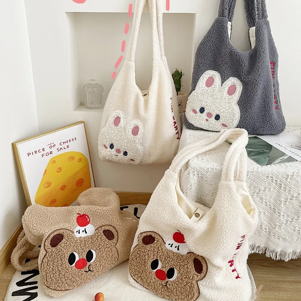 

Плюшевая сумка через плечо, вместительная Повседневная Сумка-тоут из искусственной овечьей шерсти, Зимняя женская пушистая сумка для девочек, Сумка с мультяшным медведем и кроликом