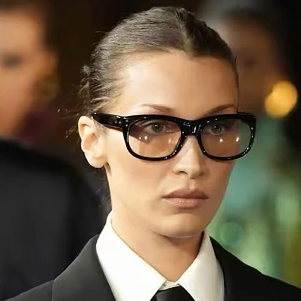 Square Progressive Multifocal Glasses for Women Photochromic Lenses for Near and Far Vision Prescription Glasses 2025