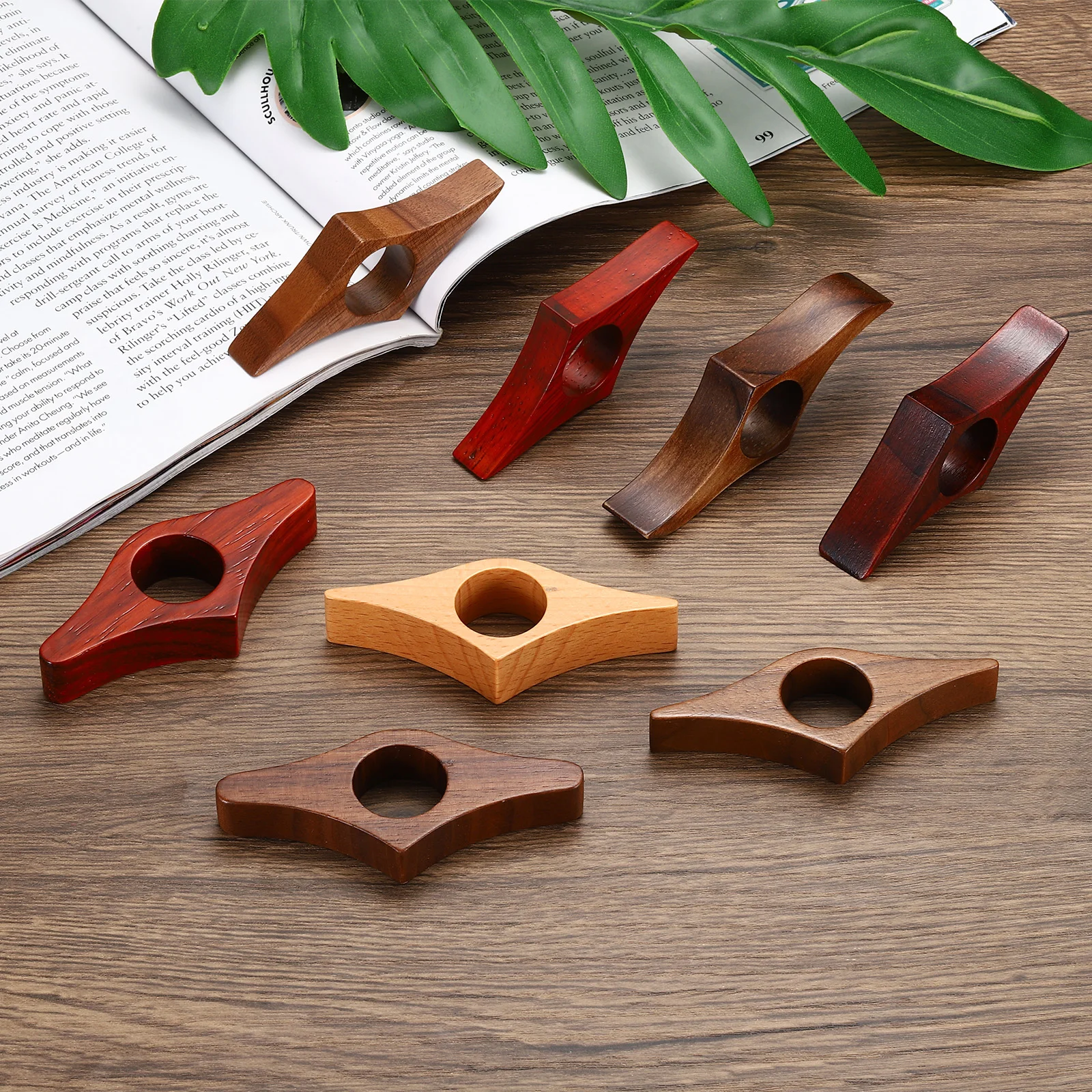 2Pcs Wooden Thumb Book Page Holder One Hand Reading Convenient Bookmark Thumb Book Support Reading Accessories for Lovers
