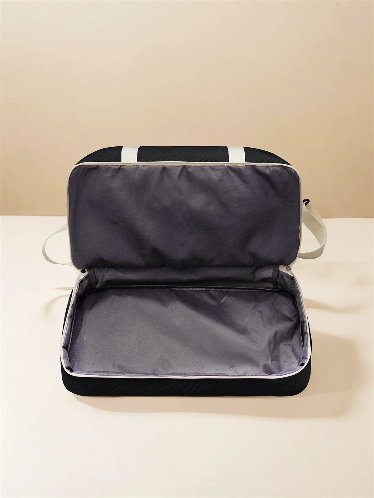 Lightweight wave patterned travel Dufile bag, large capacity sports and fitness storage bag, portable weekend overnight bag