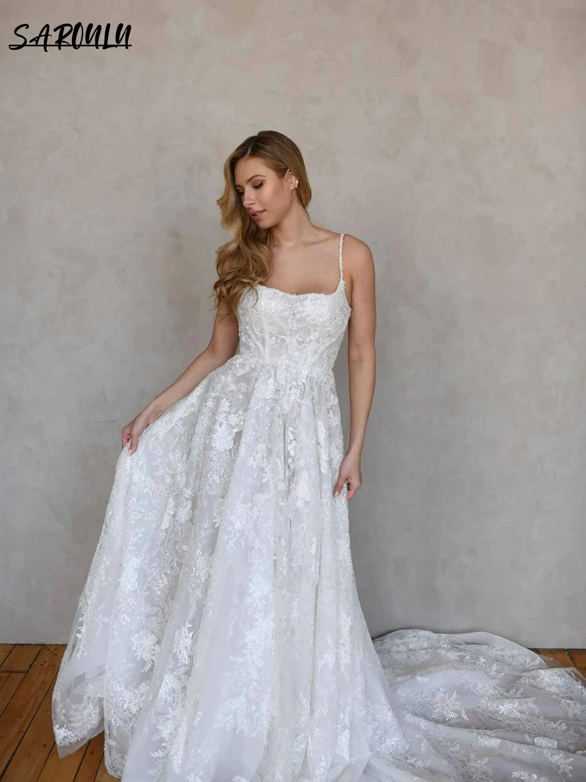 

Elegant Square Neckline Spaghetti Straps Bride Dress Long Bridal Gown Sparkle A-line Wedding Dresses For Women