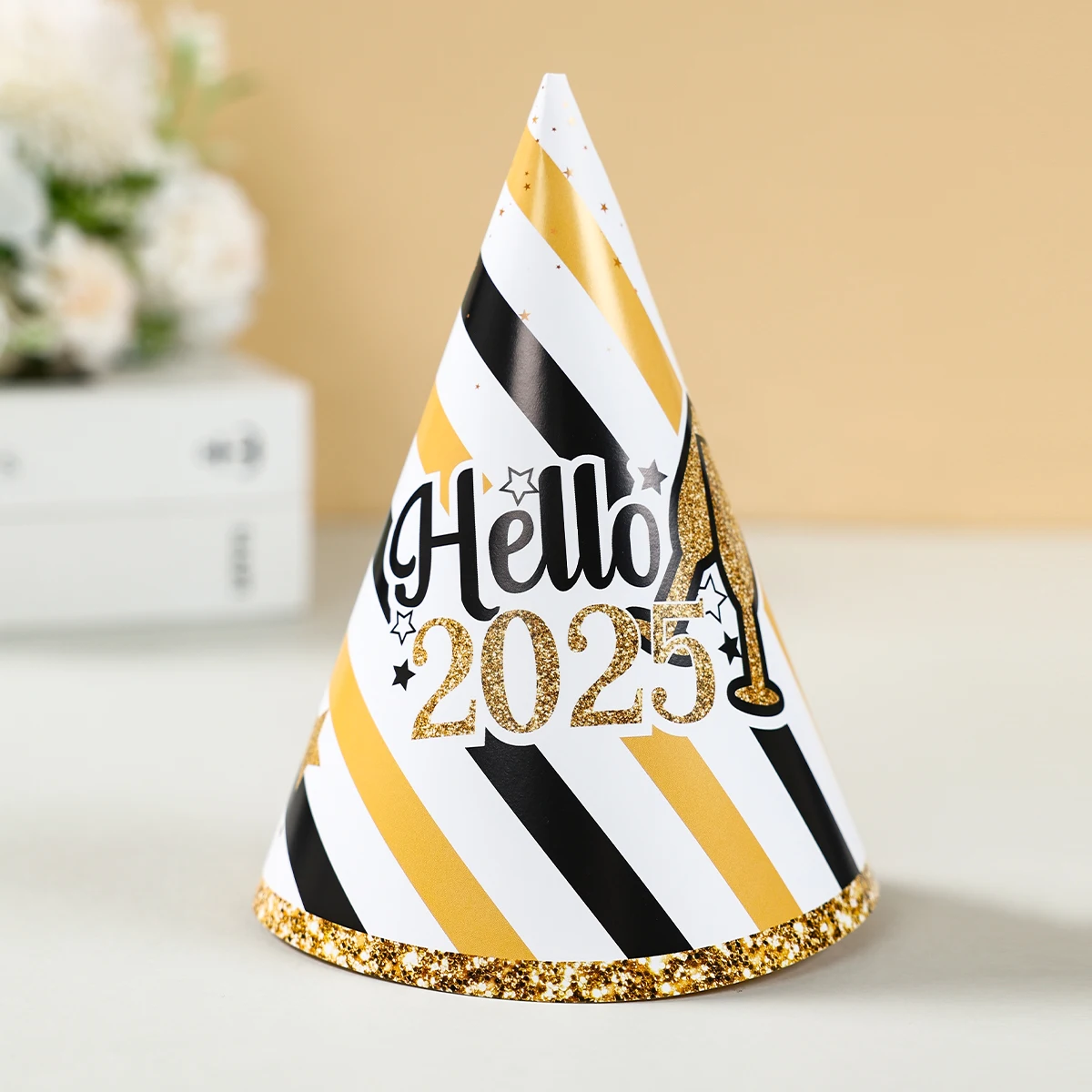 Description Picture 5 of itemHappy New Year 2025 Black Gold Disposable Hat 2025 Kids Favors Happy New Year Black Glitter Paper Hat New Years Eve Party Decors