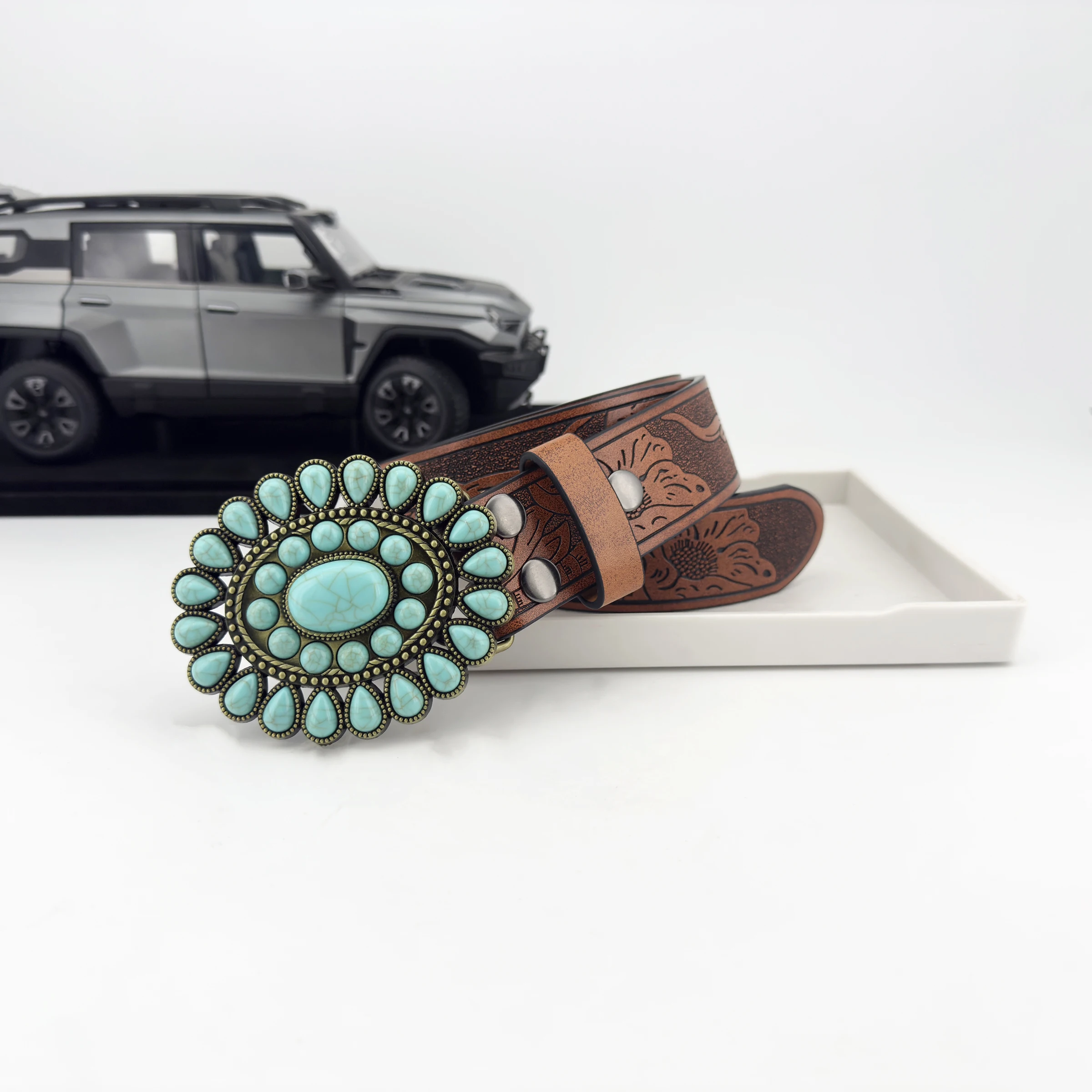 Westlicher Bohemian-Stil Gürtel mit Türkis-Einlage, Hochwertiger Modegürtel, Zinklegierung-Schnalle, PU-Leder, Casual Gürtel für Damen und Herren – Detail 5