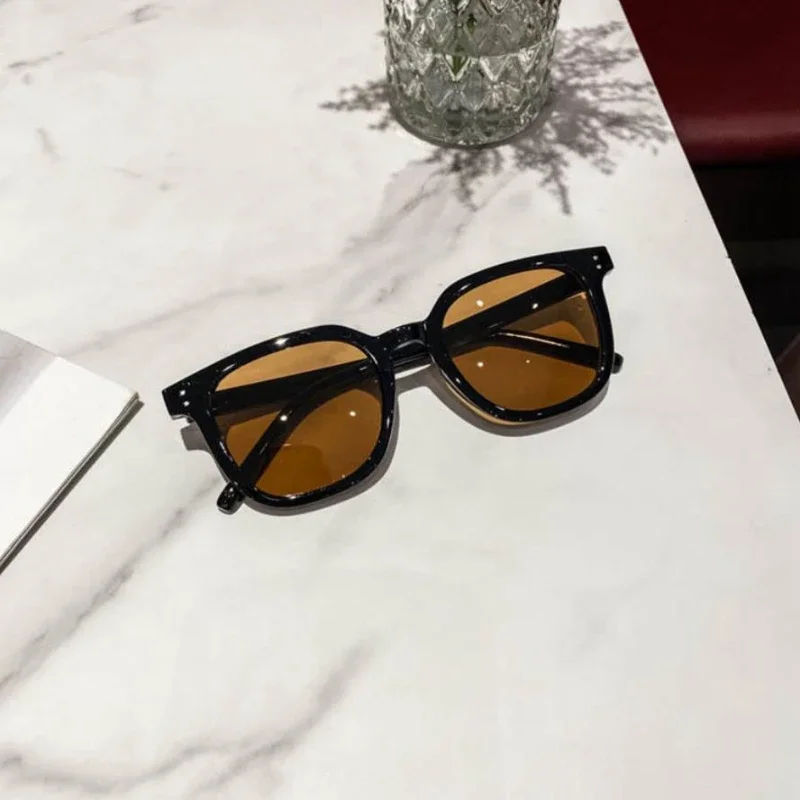 Fashion Square Sunglasses Women Clear Ocean Lens Shades UV400 Men Retro Rivets Decoration Orange Pink Sun Glasses Gafas De Sol 6