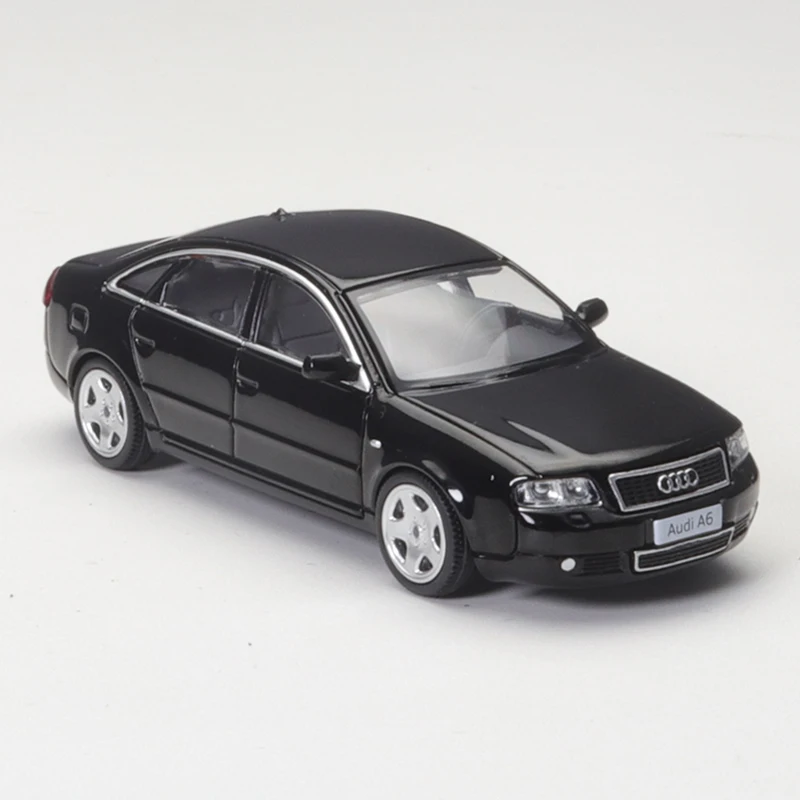 XCarToys 1/64 Audi Second-generation A6 (C5) Simulation