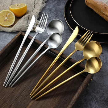 Set di posate dorate da 4 pezzi Coltello forchetta cucchiaio in acciaio inossidabile Set di posate da tavola Regalo di stoviglie da cucina per festival 1